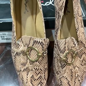 Qupid Flat Faux Snakeskin shoes